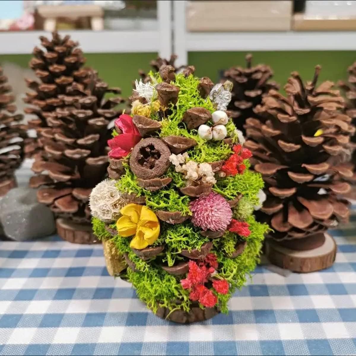 QueenBox 40g Multi-Color Artificial Moss for Home and Garden